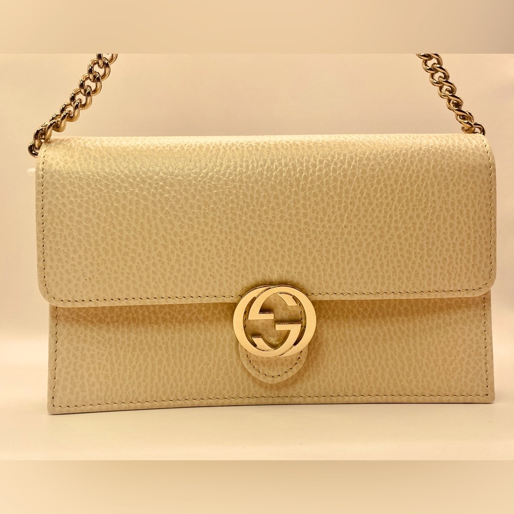 Authentic Gucci Grained Calfskin Interlocking G Chain Wallet